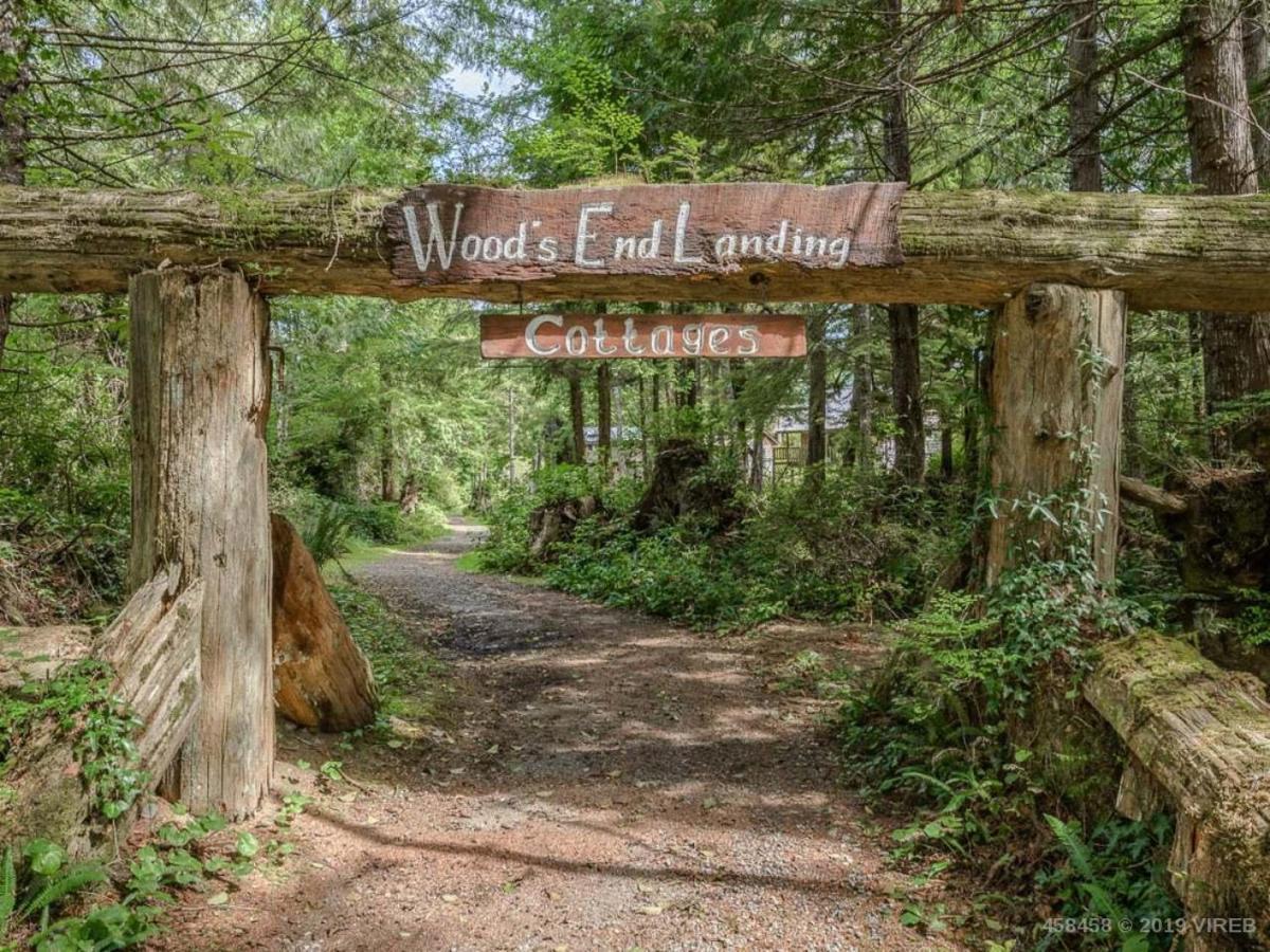Woods End Landing Hotell Bamfield Exteriör bild
