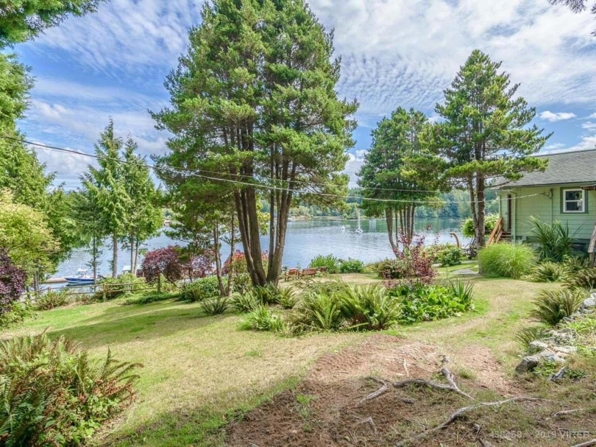 Woods End Landing Hotell Bamfield Exteriör bild