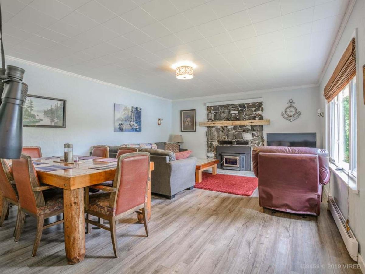 Woods End Landing Hotell Bamfield Exteriör bild
