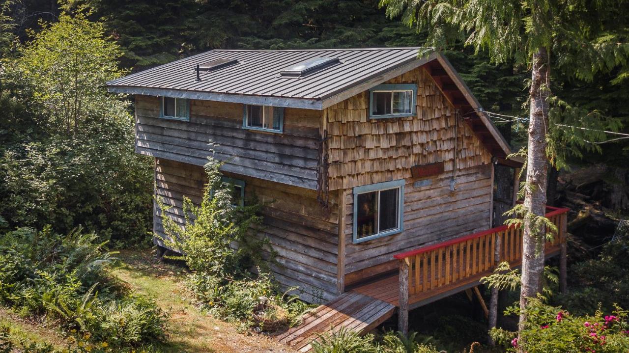 Woods End Landing Hotell Bamfield Exteriör bild