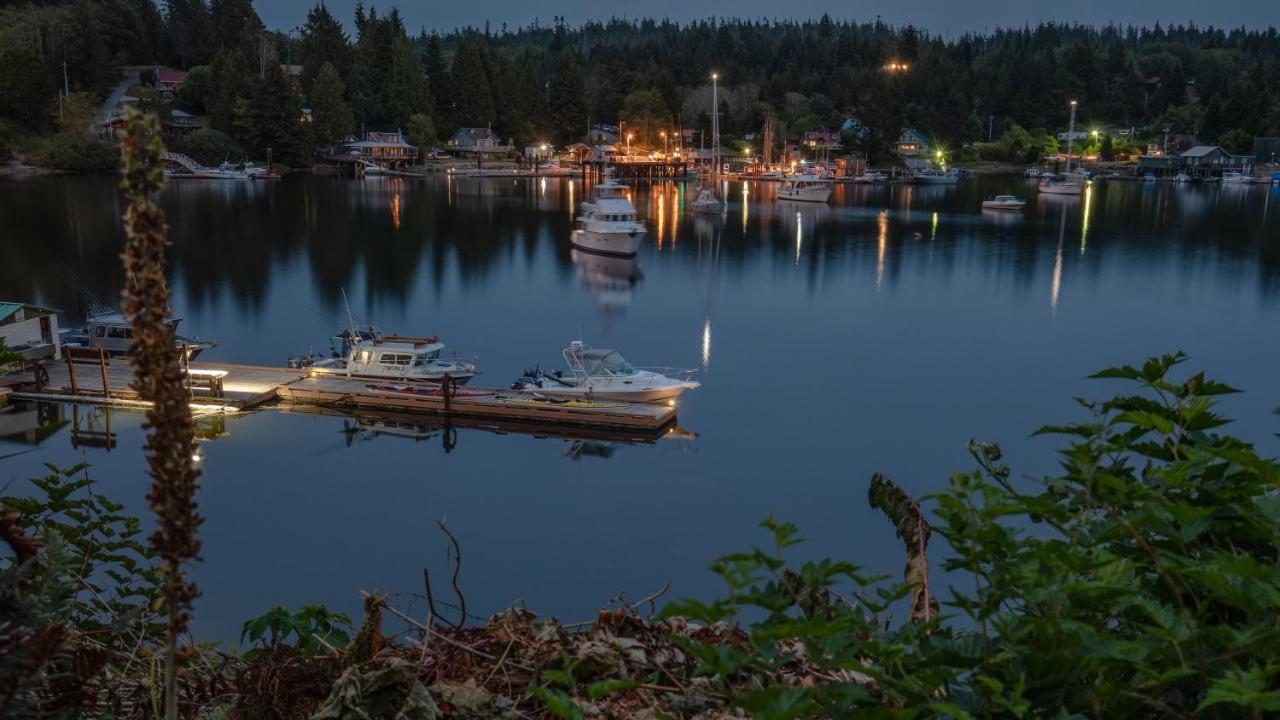 Woods End Landing Hotell Bamfield Exteriör bild